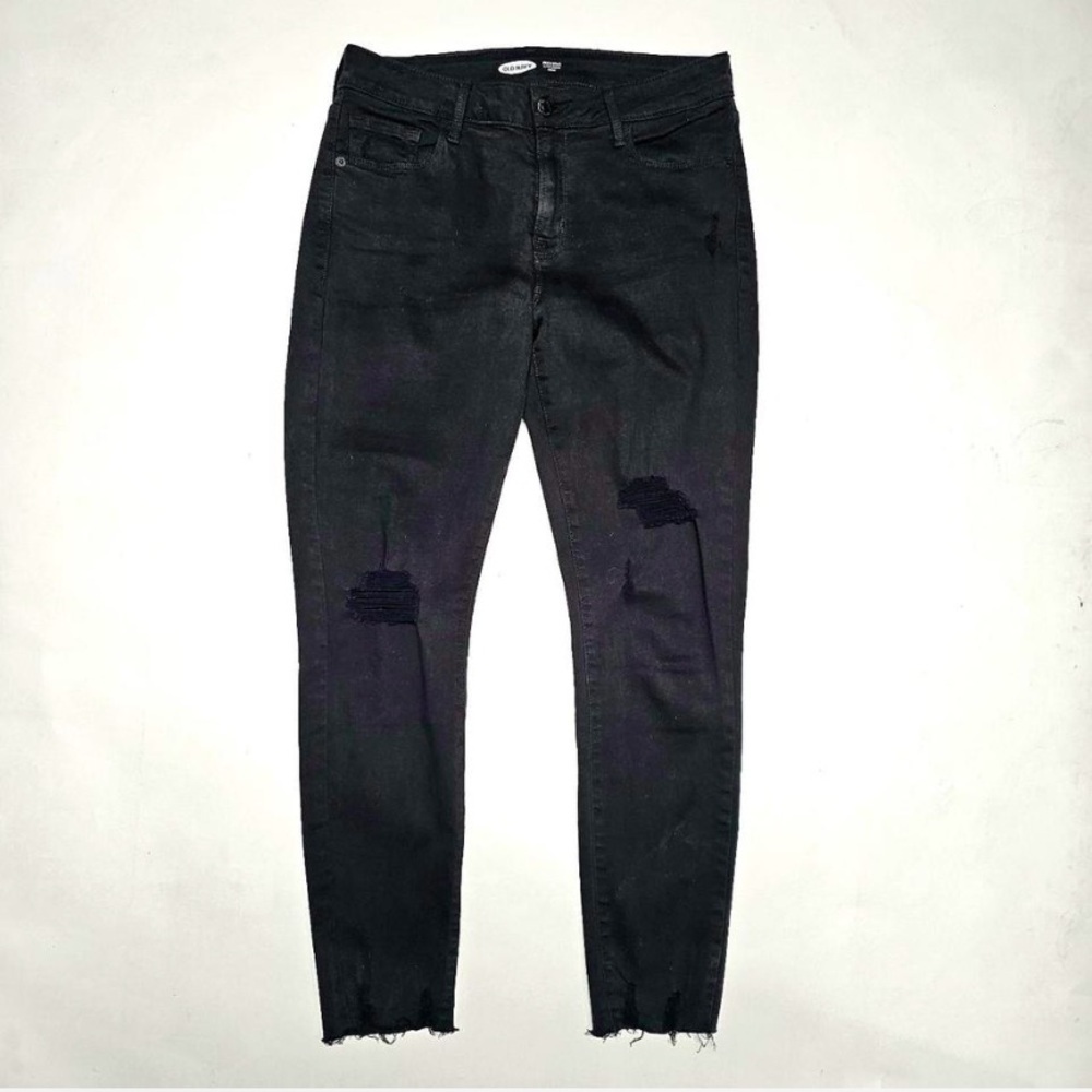 Old Navy Black Distressed Ankle Length Raw Hem Jeans, size 8